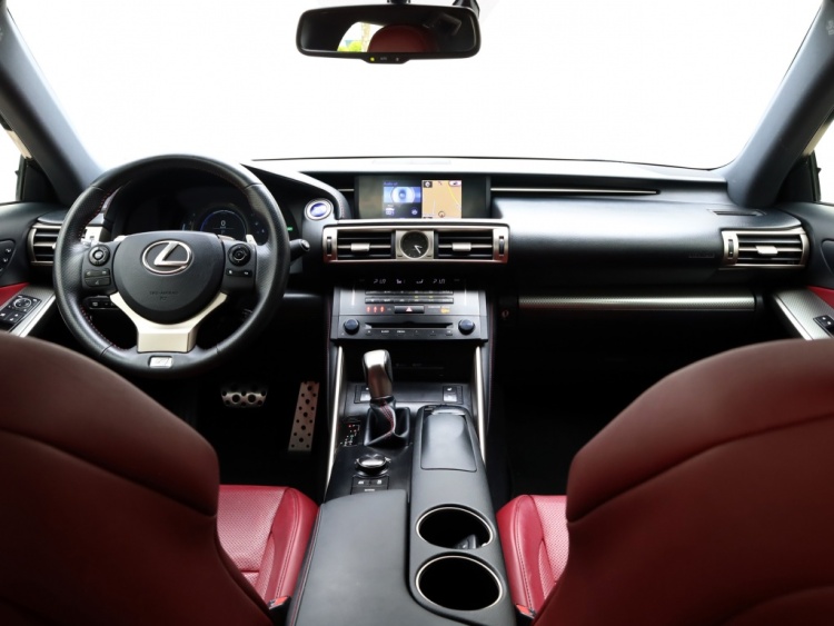 Lexus IS 300h F Sport Line | Stoelventilatie | Leder | Elektrische Stoele