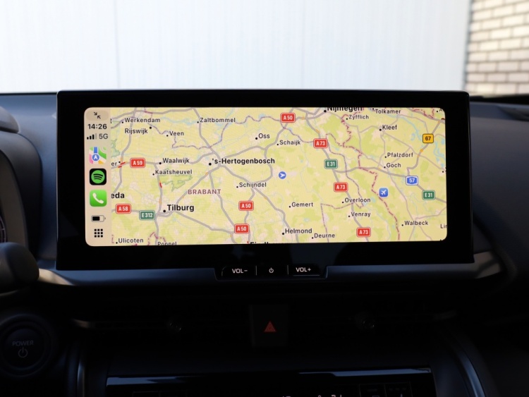 Toyota C-HR 2.0 PHEV 220 Dynamic | Nieuw! | Bi-Tone | Premium Navi | Keyless
