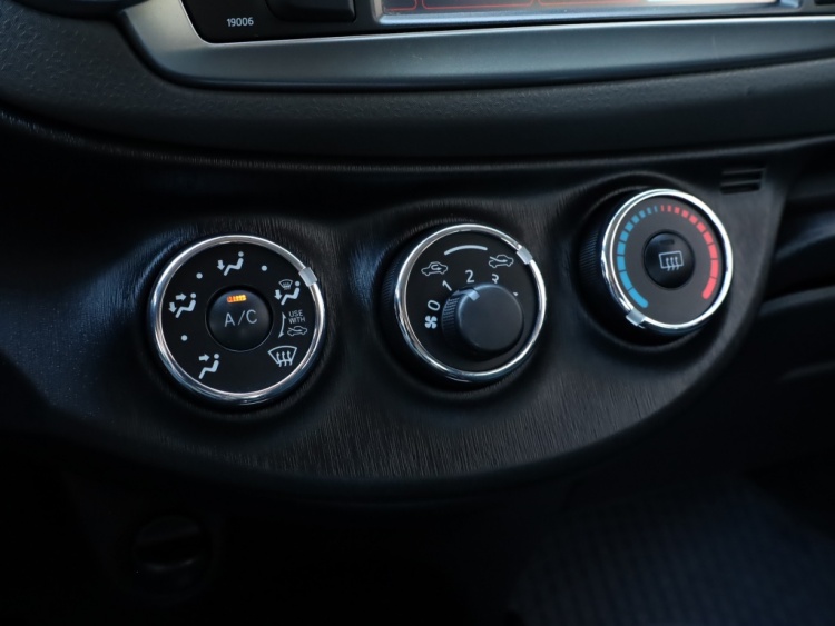 Toyota Yaris 1.0 VVT-i Aspiration | Airco | Camera | Trekhaak