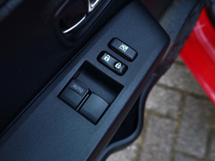 Toyota Yaris 1.0 VVT-i Aspiration | Airco | Camera | Trekhaak