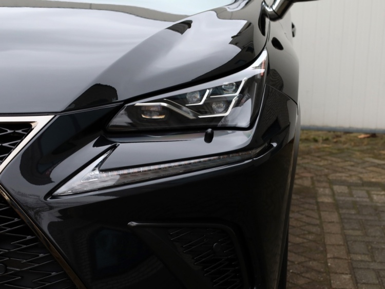 Lexus NX 300h AWD F Sport Premium | Mark Levinson | Panoramadak | Head Up