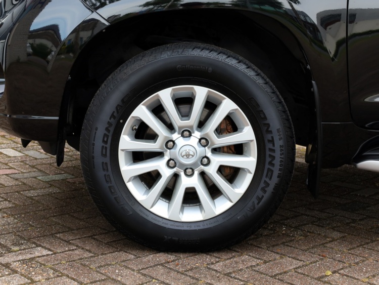 Toyota Land Cruiser 4.0 V6 Executive | Grijs Kenteken | Leder | 360 Camera