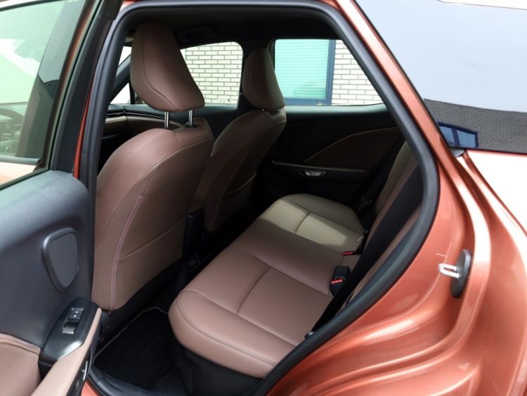 Lexus LBX Elegant 2WD | Advanced Pack | Mark Levinson | 360 Camera