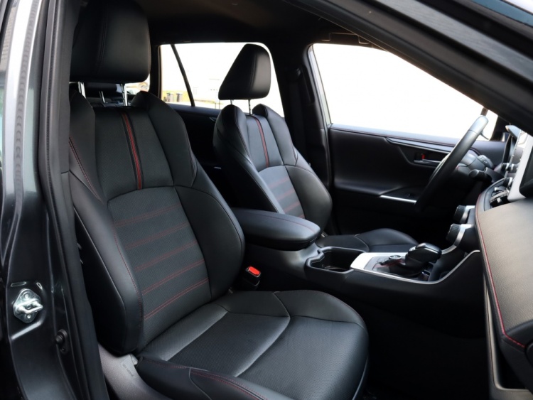 Toyota RAV4 2.5 Plugin Hybrid Bi-Tone+ | Stoelventilatie | JBL | Leder