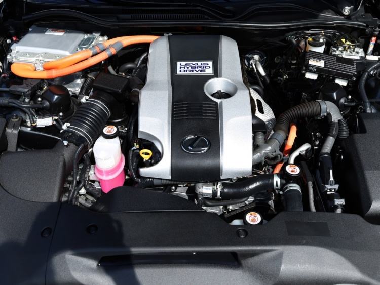Lexus RC 300h F Black Edition