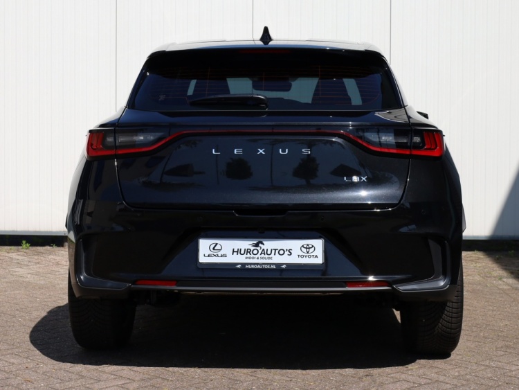 Lexus LBX 2WD Comfort & Safety | Stoelverwarming | Dodehoek | Parkeersenso
