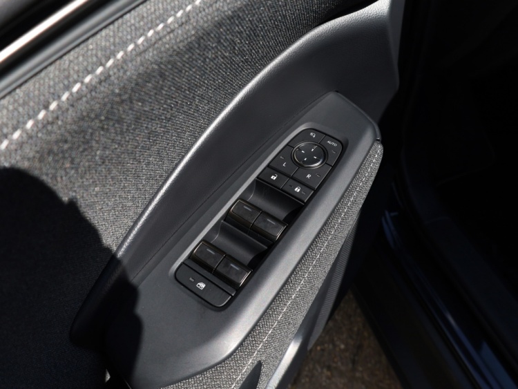 Lexus LBX 2WD Comfort & Safety | Stoelverwarming | Dodehoek | Parkeersenso