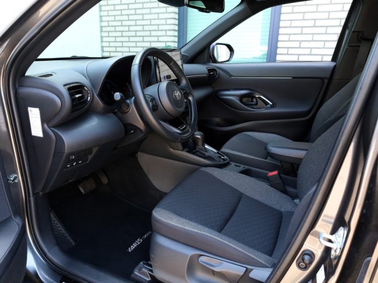Toyota Yaris Cross 1.5 Hybr 130 Dynamic | Stoelverwarming | Parkeersensor | Trekhaa