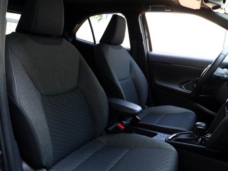 Toyota Yaris Cross 1.5 Hybr 130 Dynamic | Stoelverwarming | Parkeersensor | Trekhaa
