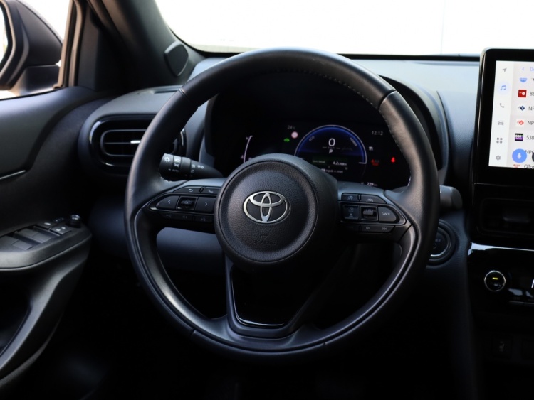 Toyota Yaris Cross 1.5 Hybr 130 Dynamic | Stoelverwarming | Parkeersensor | Trekhaa