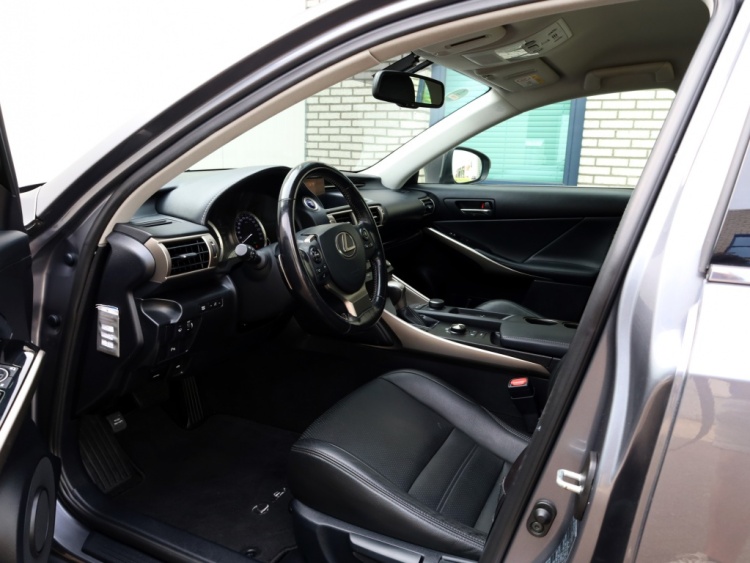 Lexus IS 300h Hybrid Business Line | Leder | Pdc | Camera