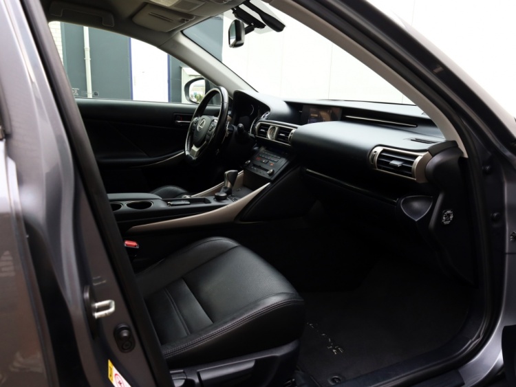 Lexus IS 300h Hybrid Business Line | Leder | Pdc | Camera