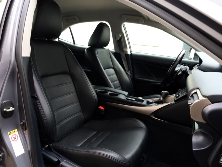 Lexus IS 300h Hybrid Business Line | Leder | Pdc | Camera