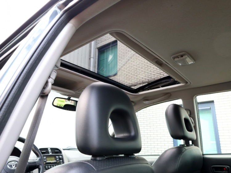 Toyota RAV4 2.0-16V VVT-i 4 WD Special Editon | Clima | Cruise | Schuifdak