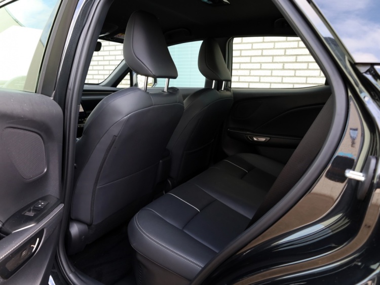 Lexus LBX Relax 2WD | Leder | Memory Seat | Dodehoek