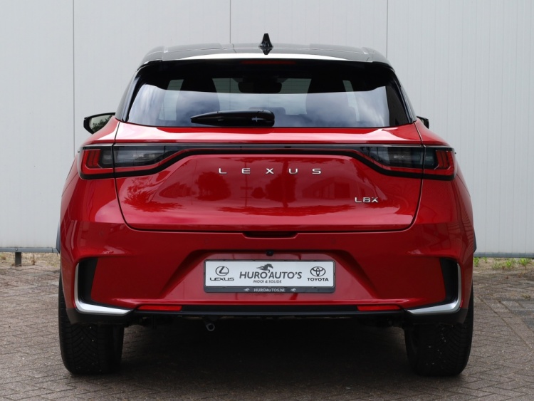 Lexus LBX Cool 2WD | Leder/Alcantara | Memory Seat | Trekhaak
