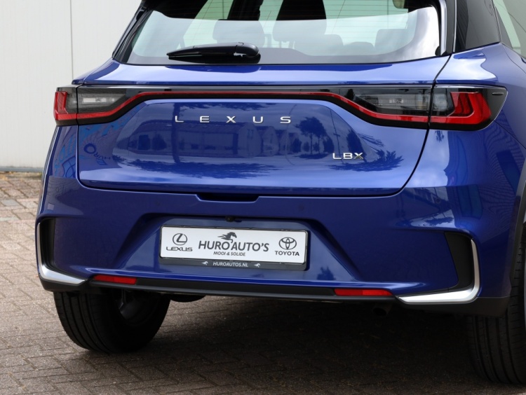 Lexus LBX Relax 2WD | Leder | Achterklep elektrisch | Memory Seat