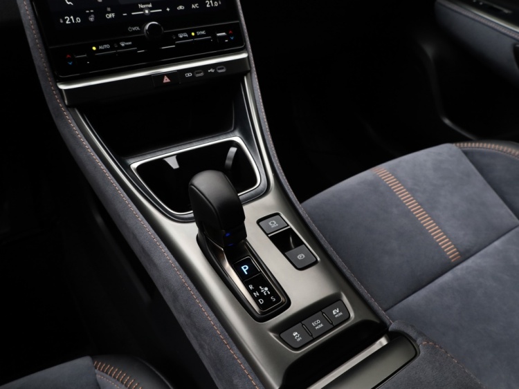 Lexus LBX Cool 2WD | Leder/Alcantara | Memory Seat | Trekhaak