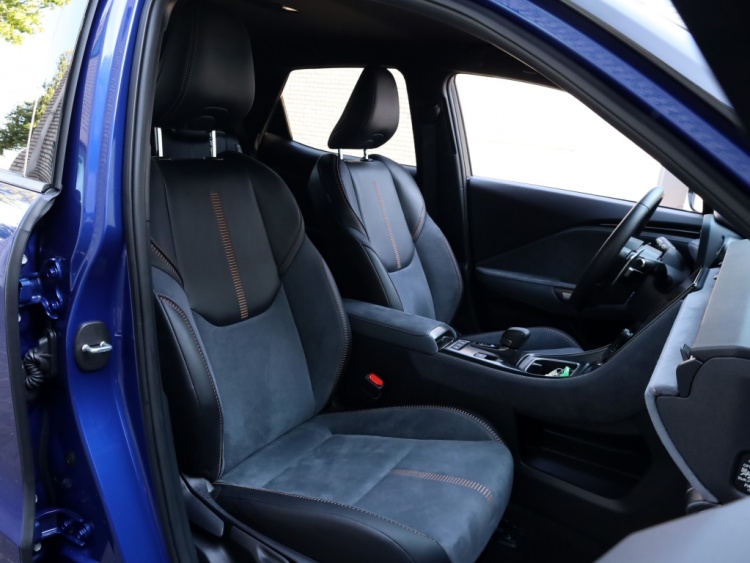 Lexus LBX Cool 2WD | Memory Seat | Leder/Alcantara | Dodehoek