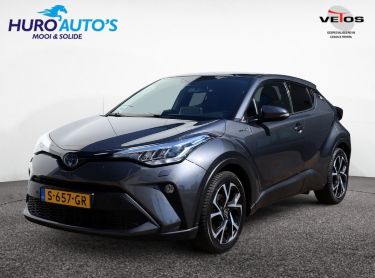 Toyota C-HR 1.8 Hybrid Dynamic | Carplay | Stoelverwarming | Trekhaak