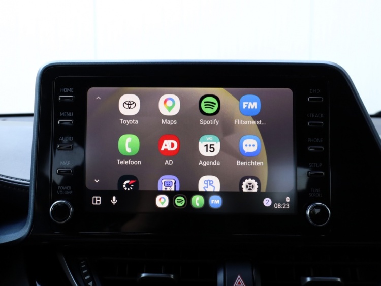 Toyota C-HR 1.8 Hybrid Dynamic | Carplay | Stoelverwarming | Trekhaak