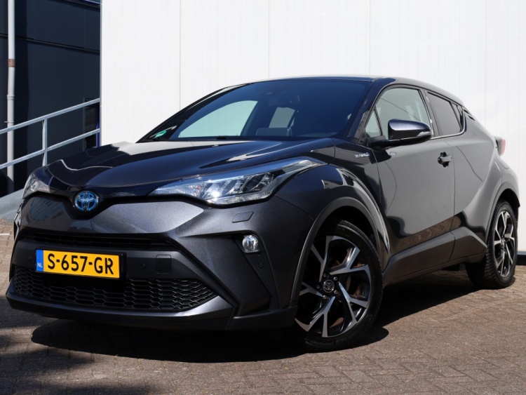 Toyota C-HR 1.8 Hybrid Dynamic | Carplay | Stoelverwarming | Trekhaak