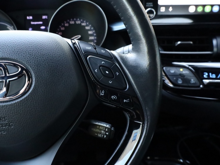 Toyota C-HR 1.8 Hybrid Dynamic | Carplay | Stoelverwarming | Trekhaak