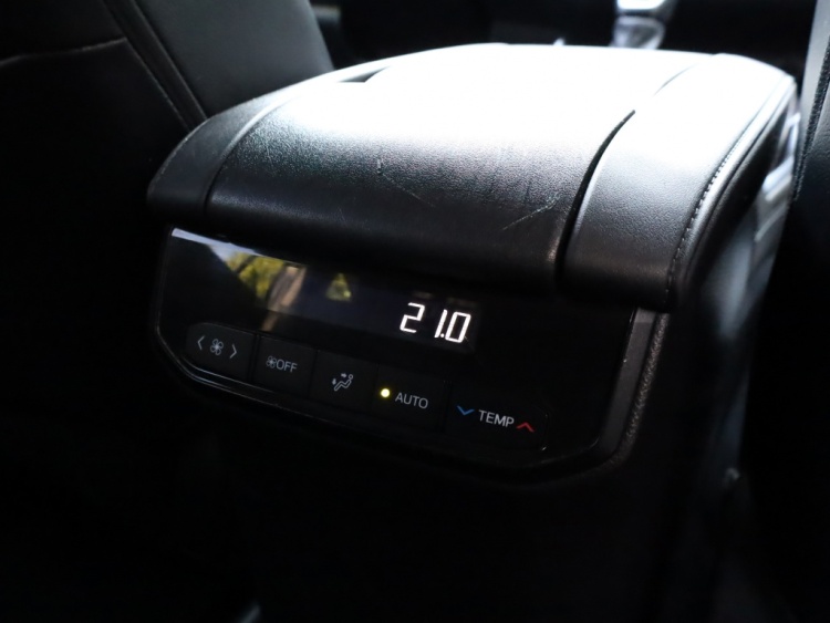 Toyota highlander 2.5 AWD Hybrid Executive | JBL | Leder | Stoelverwarming