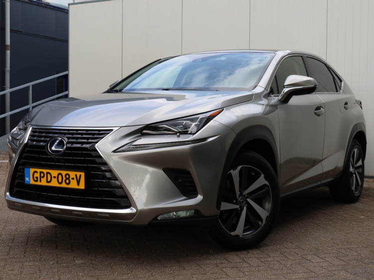 Lexus NX 300h AWD President Line | Panoramadak | Mark Levinson | Stoelventilatie