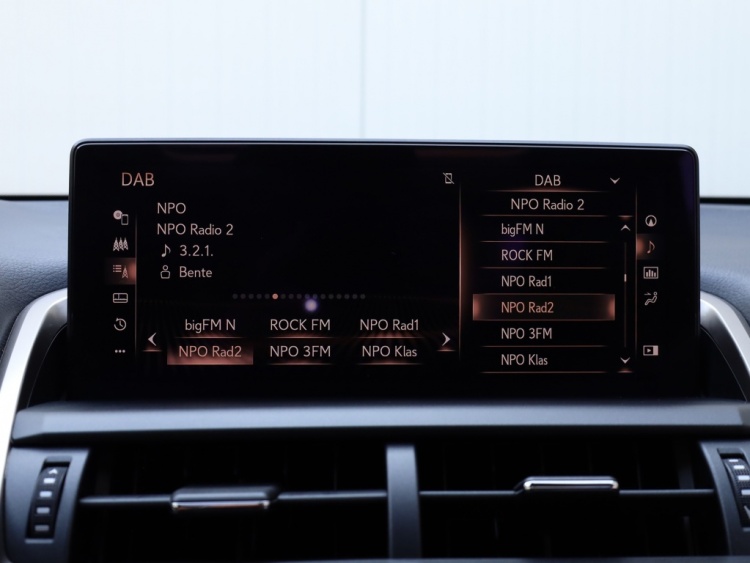 Lexus NX 300h AWD President Line | Panoramadak | Mark Levinson | Stoelventilatie