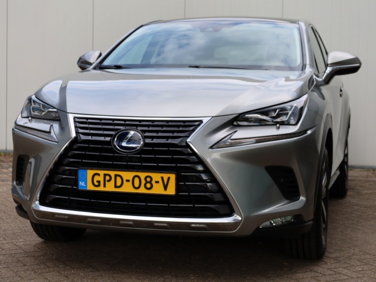 Lexus NX 300h AWD President Line | Panoramadak | Mark Levinson | Stoelventilatie