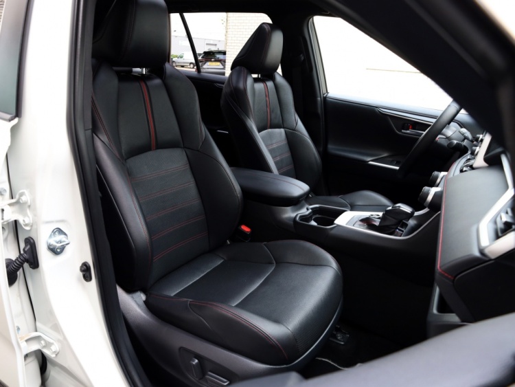 Toyota RAV4 2.5 Plug-In Hybrid Bi-Tone+ | Panoramadak | 360 Camera | Stoelventilatie