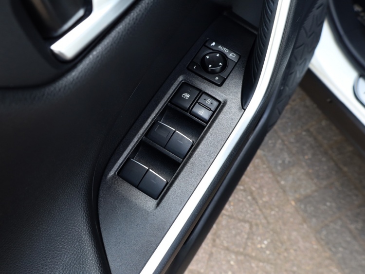 Toyota RAV4 2.5 Plug-In Hybrid Bi-Tone+ | Panoramadak | 360 Camera | Stoelventilatie