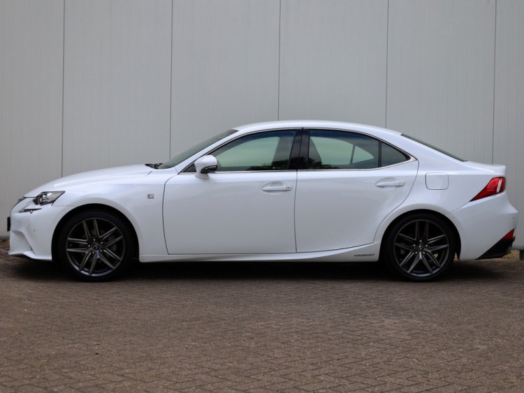 Lexus IS 300h F Sport Line | Full LED | Stoel/Stuurwiel verwarming | PDC