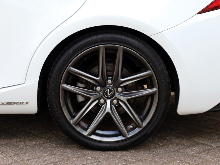 Lexus IS 300h F Sport Line | Full LED | Stoel/Stuurwiel verwarming | PDC