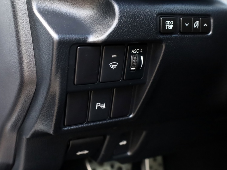Lexus IS 300h F Sport Line | Full LED | Stoel/Stuurwiel verwarming | PDC