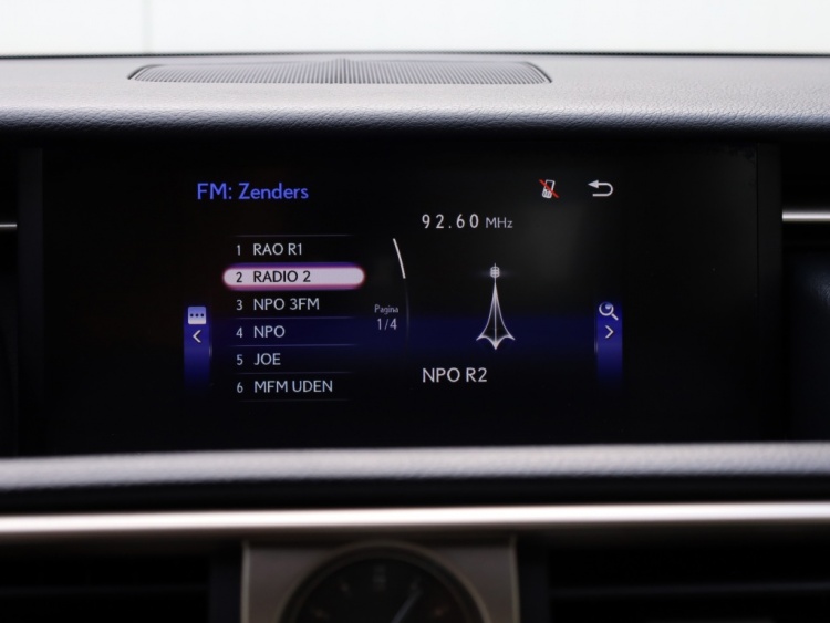 Lexus IS 300h F Sport Line | Full LED | Stoel/Stuurwiel verwarming | PDC