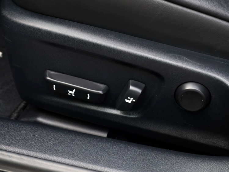 Lexus IS 300h F Sport Line | Full LED | Stoel/Stuurwiel verwarming | PDC
