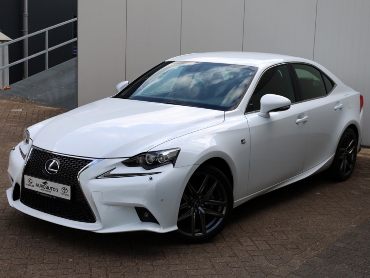 Lexus IS 300h F Sport Line | Full LED | Stoel/Stuurwiel verwarming | PDC