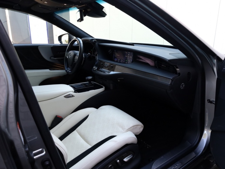 Lexus LS 500h AWD F Sport Line