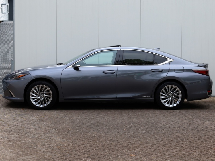 Lexus ES 300h President Line | Mark Levinson | Camerabeeld Buitenspiegels
