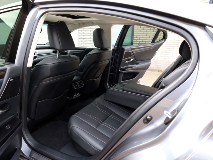 Lexus ES 300h President Line | Mark Levinson | Camerabeeld Buitenspiegels