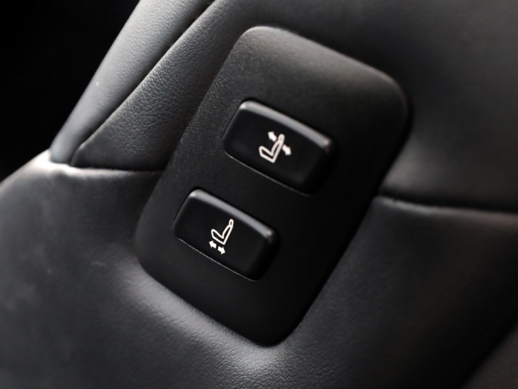 Lexus ES 300h President Line | Mark Levinson | Camerabeeld Buitenspiegels