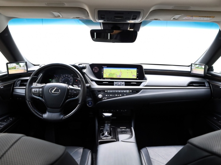 Lexus ES 300h President Line | Mark Levinson | Camerabeeld Buitenspiegels