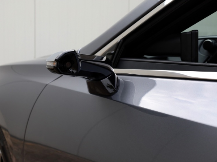 Lexus ES 300h President Line | Mark Levinson | Camerabeeld Buitenspiegels