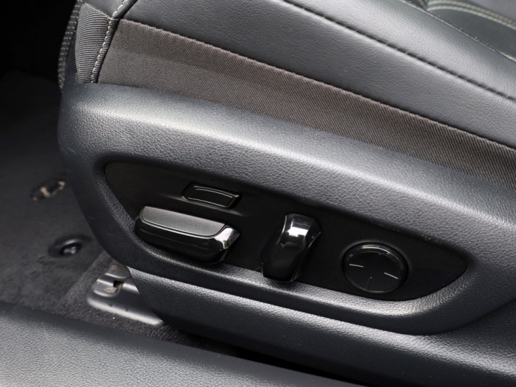 Lexus ES 300h President Line | Mark Levinson | Camerabeeld Buitenspiegels