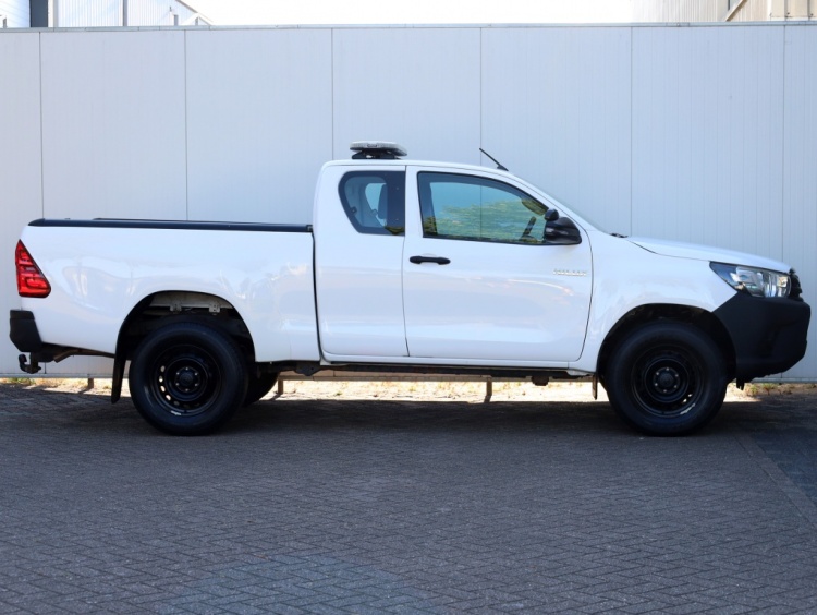 Toyota Hilux 2.4 D-4D 4x4 Xtra Cab Cool Comfort | Airco | Cruise | Trekhaak