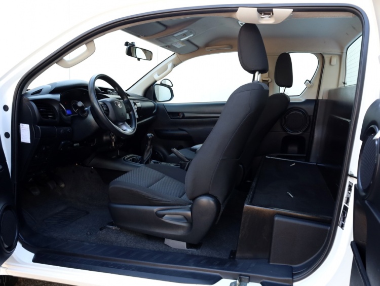 Toyota Hilux 2.4 D-4D 4x4 Xtra Cab Cool Comfort | Airco | Cruise | Trekhaak