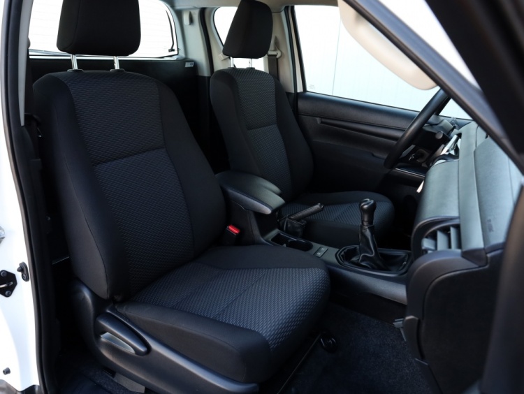 Toyota Hilux 2.4 D-4D 4x4 Xtra Cab Cool Comfort | Airco | Cruise | Trekhaak