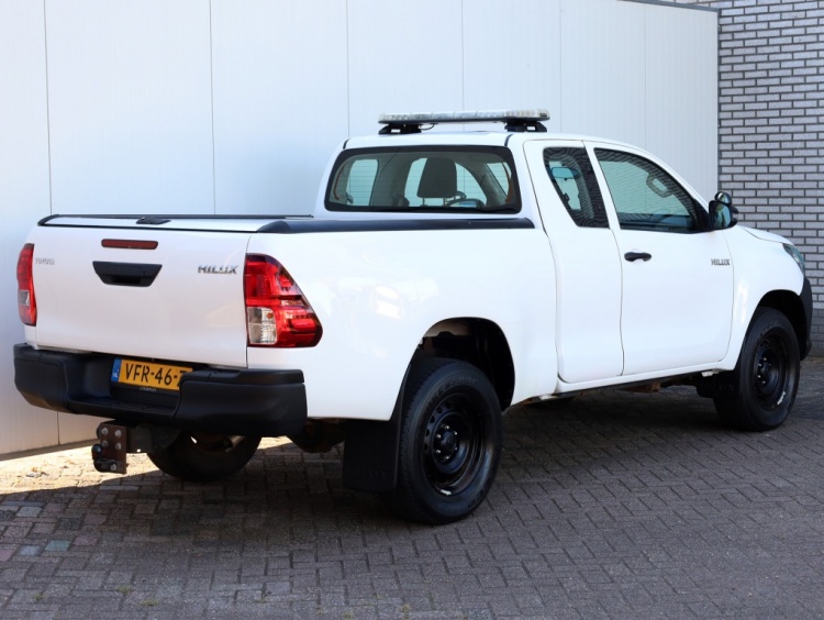 Toyota Hilux 2.4 D-4D 4x4 Xtra Cab Cool Comfort | Airco | Cruise | Trekhaak